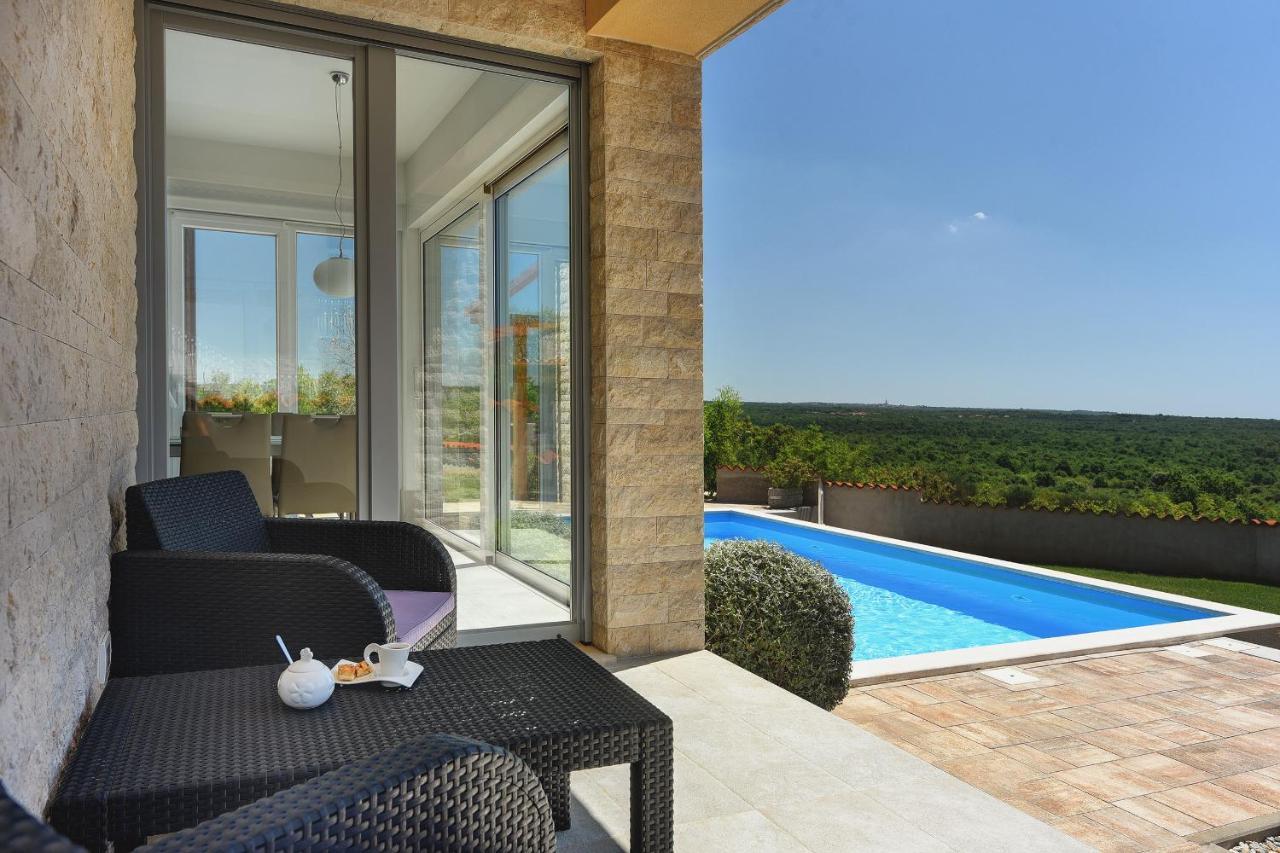 Villa White Barbariga Exterior photo